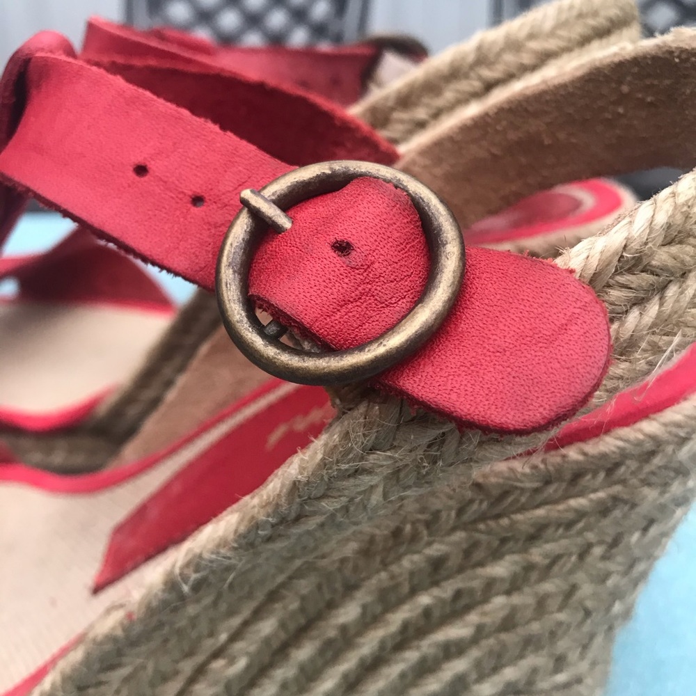 Sandals - Picture 4 of 7